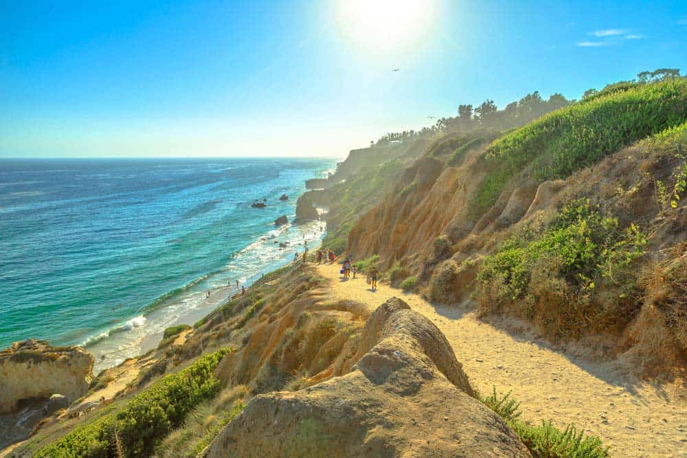 Wanderwege am El Matador Beach (depositphotos.com)